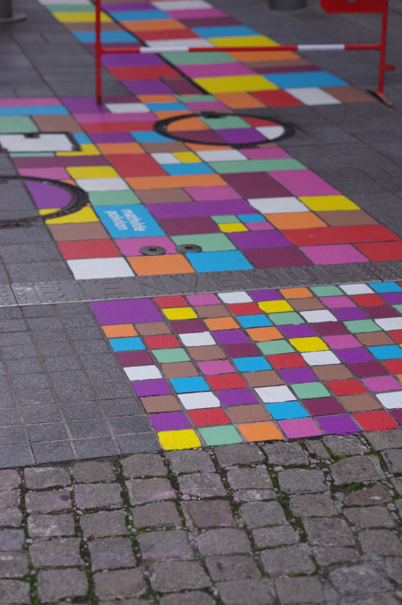 Détail des variations géométriques et colorées